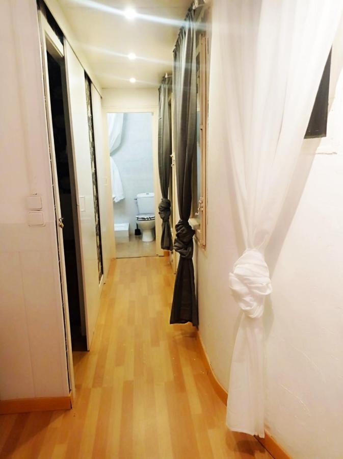 Small Single Private Center City Gasthof *